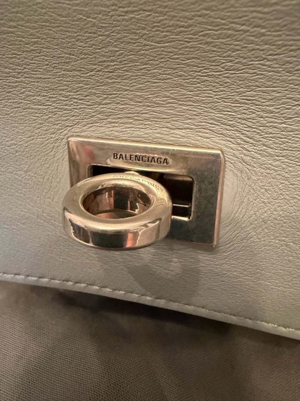 Balenciaga BEL AIR CARRY ALL BAG SMALL IN CLOUD GREY - Picture 4 of 16